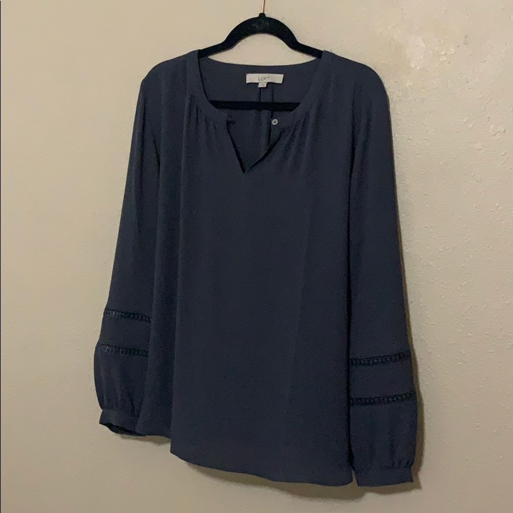 Balloon Sleeve Blouse w. Crochet Detail